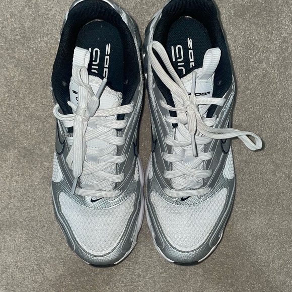 Nike Zoom Air Fire - Picture 1 of 4